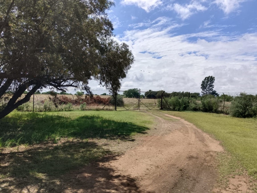 To Let 3 Bedroom Property for Rent in Roodewal Free State